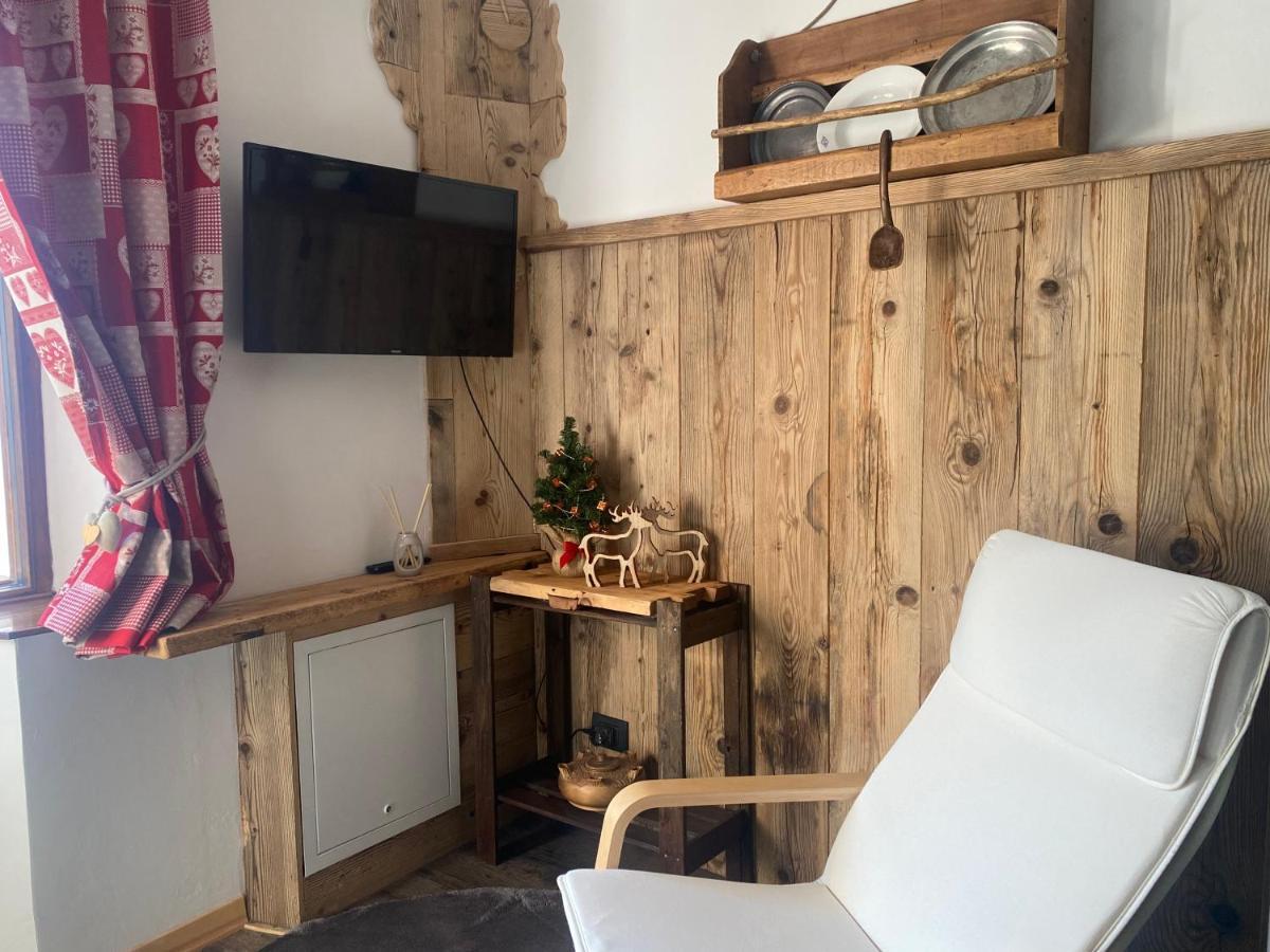 Maison Rongier Nel Centro Di Cogne Εξωτερικό φωτογραφία