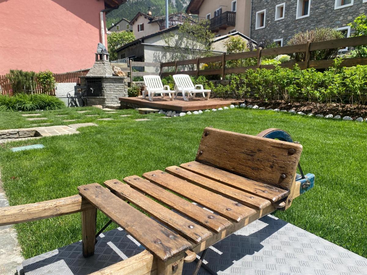 Maison Rongier Nel Centro Di Cogne Εξωτερικό φωτογραφία