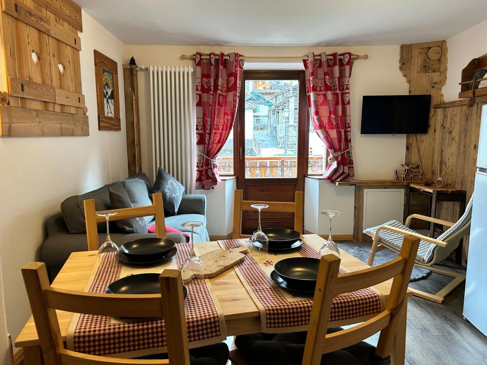 Maison Rongier Nel Centro Di Cogne Εξωτερικό φωτογραφία