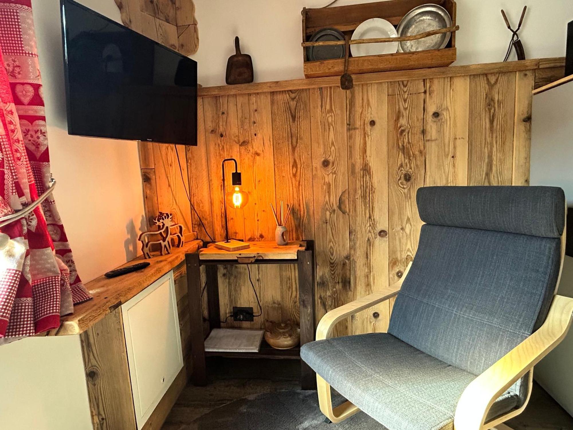 Maison Rongier Nel Centro Di Cogne Εξωτερικό φωτογραφία
